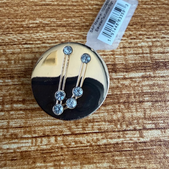 CROCS Jibbitz Charms Assortment - Picture 5 of 6